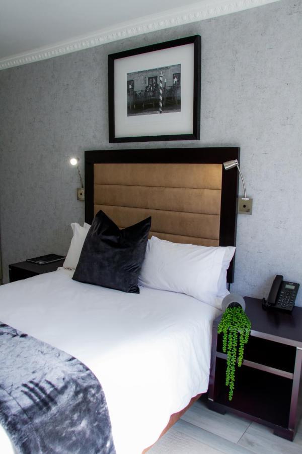 Q'S Boutique Stay Standerton Εξωτερικό φωτογραφία