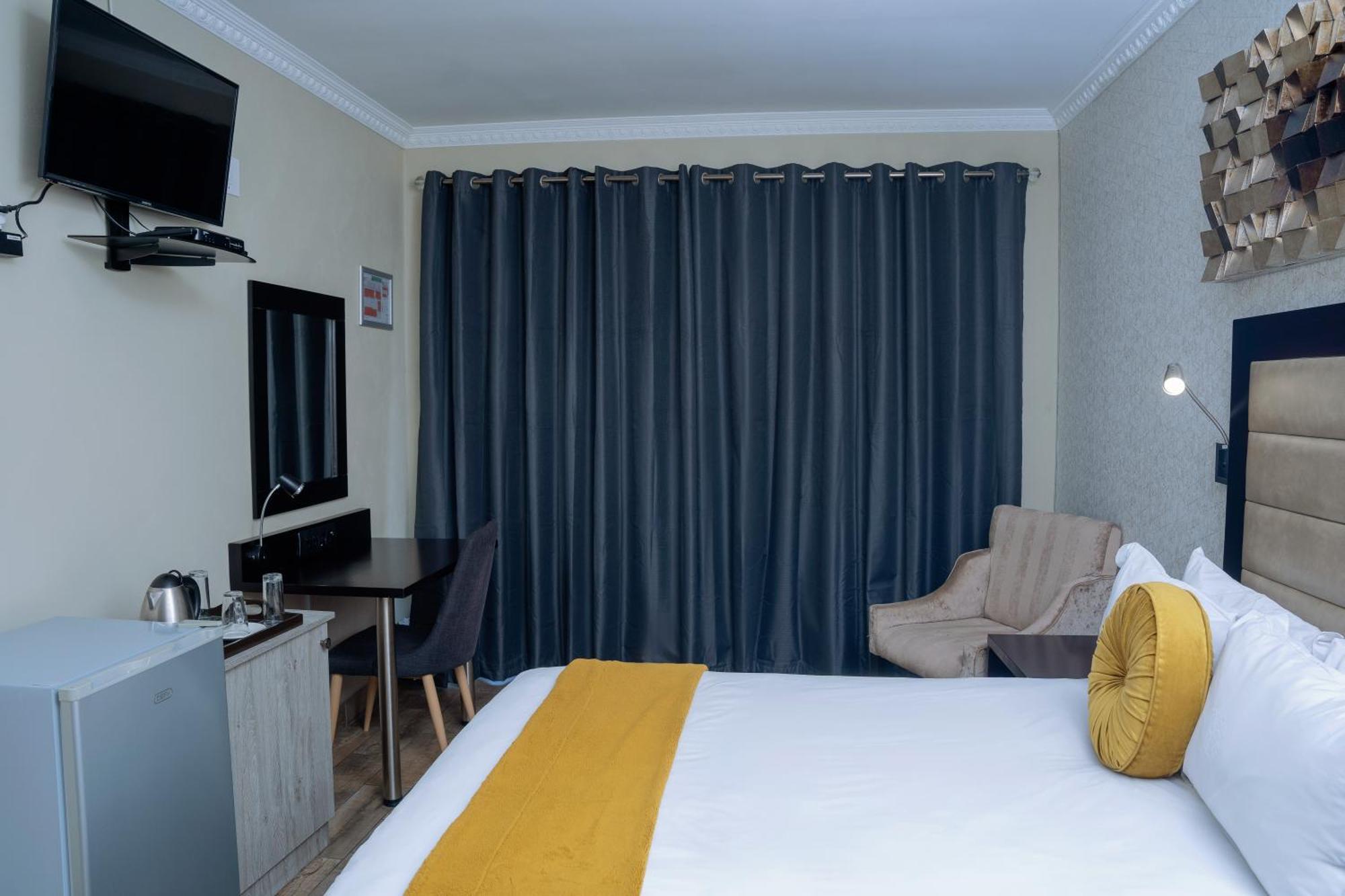 Q'S Boutique Stay Standerton Εξωτερικό φωτογραφία