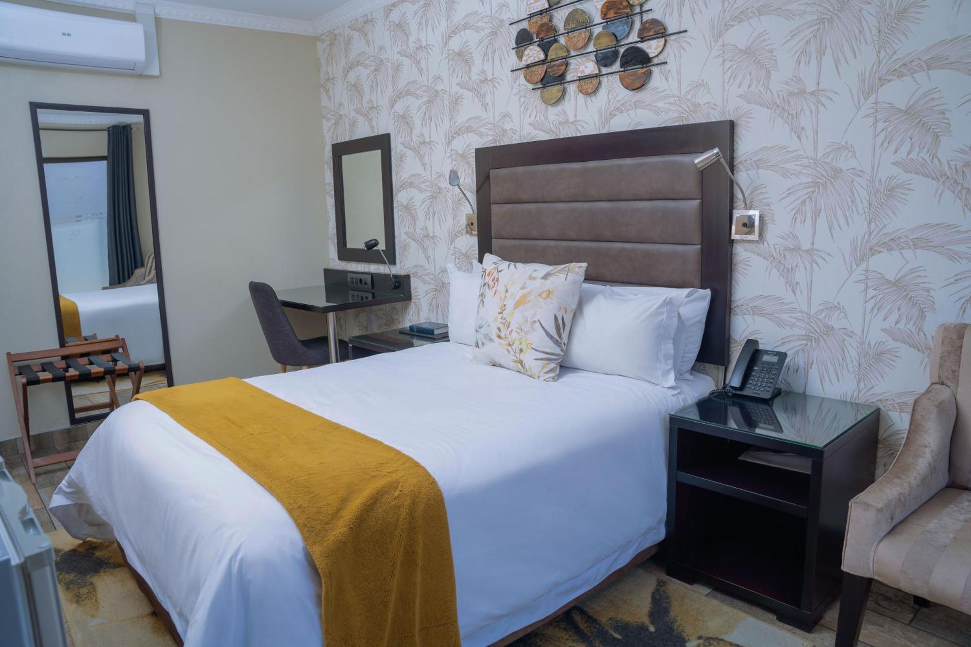Q'S Boutique Stay Standerton Εξωτερικό φωτογραφία