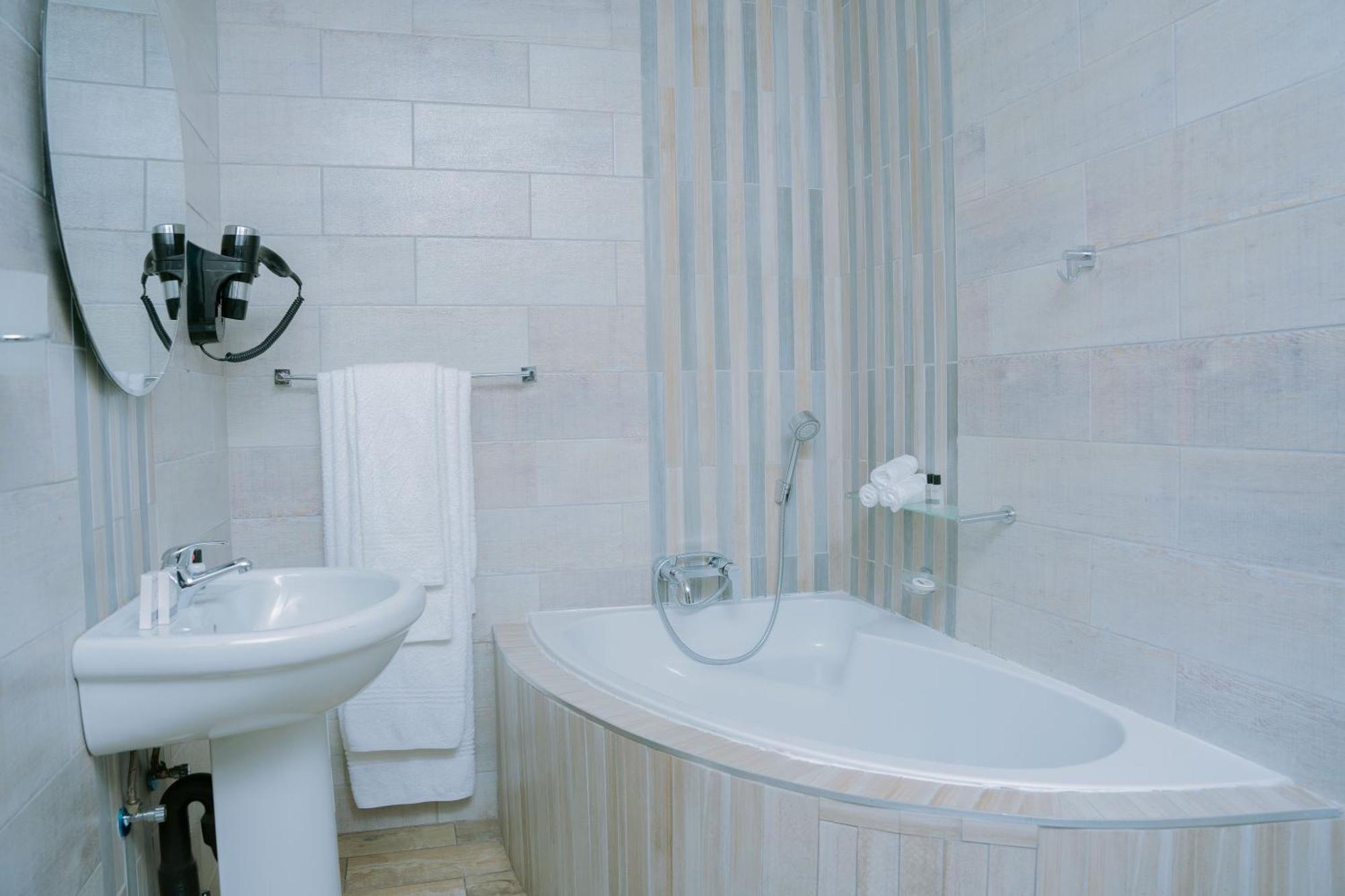 Q'S Boutique Stay Standerton Εξωτερικό φωτογραφία