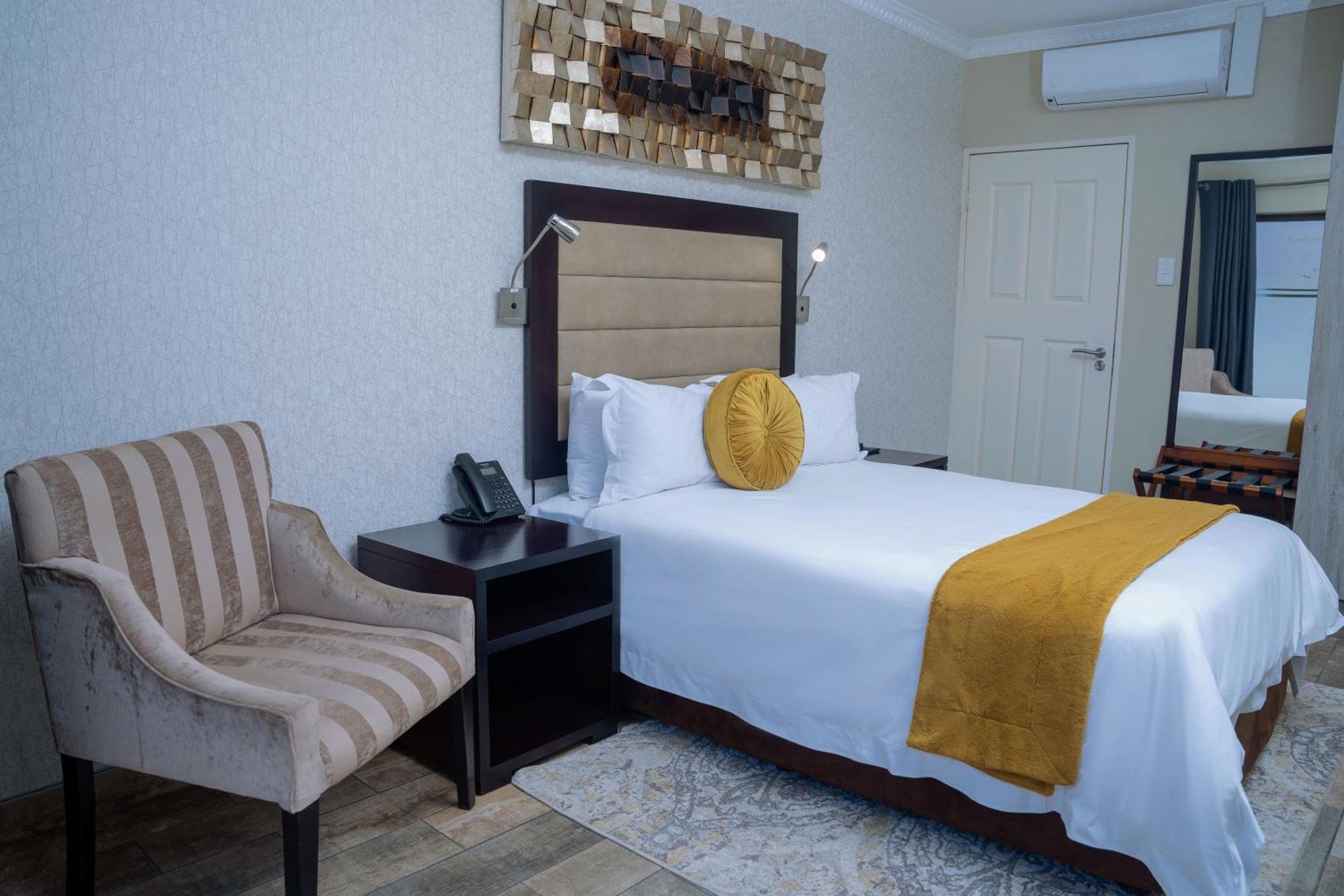 Q'S Boutique Stay Standerton Εξωτερικό φωτογραφία